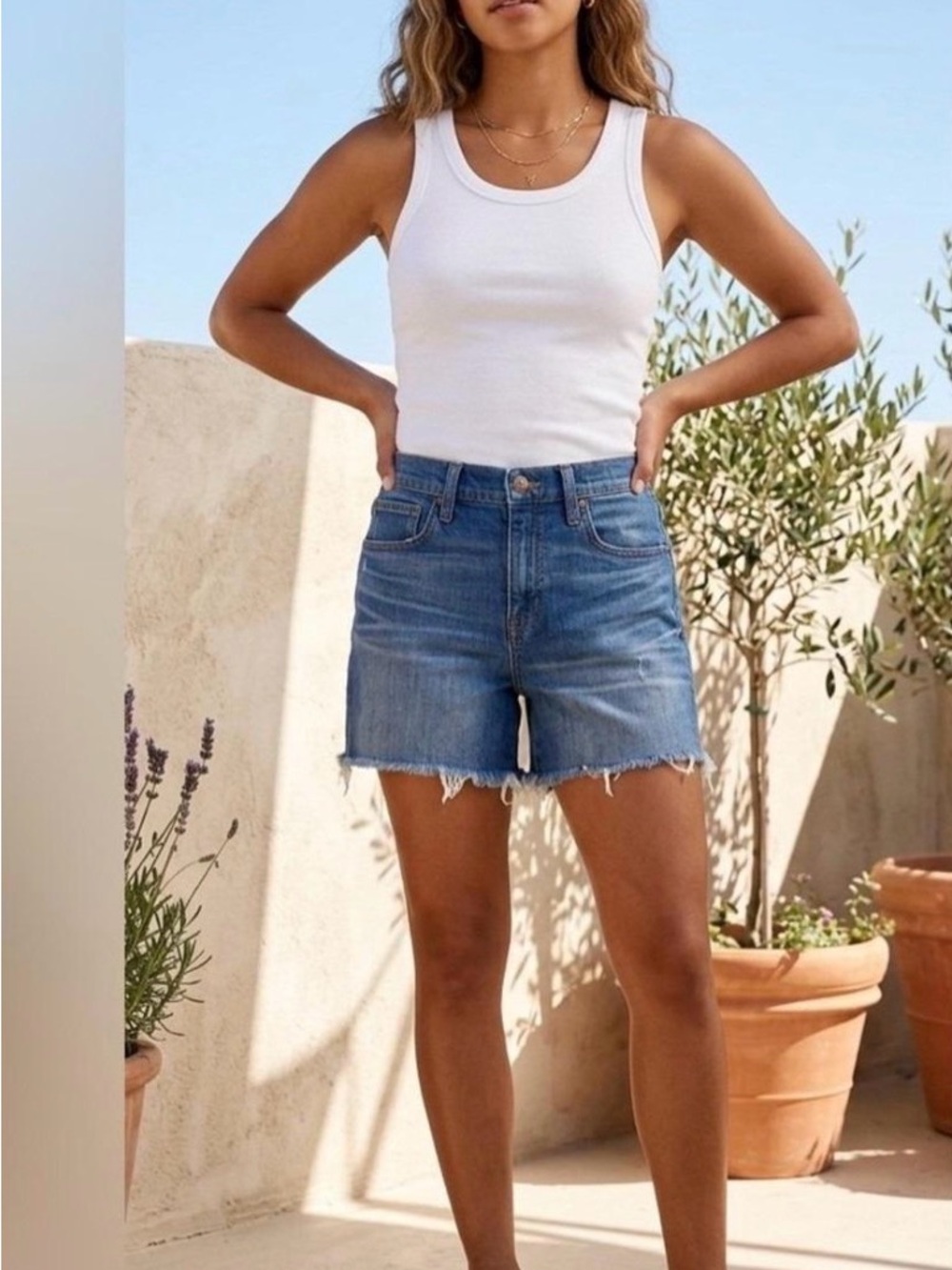 MADEWELL Women’s high rise denim cutoff jean shorts size 28